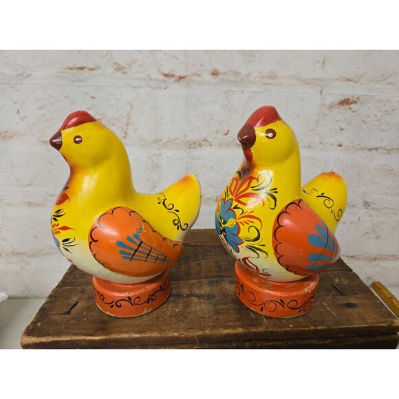 Pair of Vintage Russian Hand-painted 6" Chickens Pressed Saw Dust Folk Art - Picture 4 of 7
